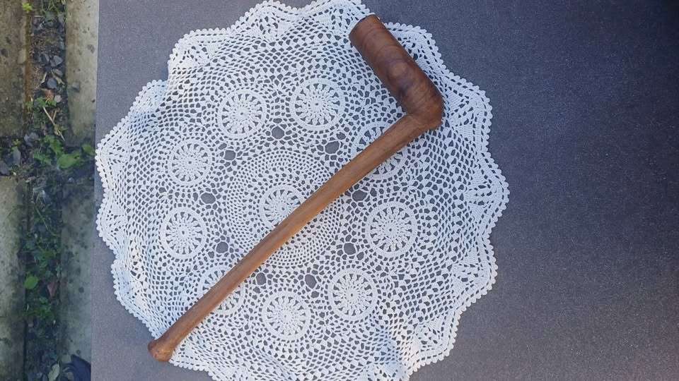 3 American Indian Figurines, Totem Pole and Peace Pipe