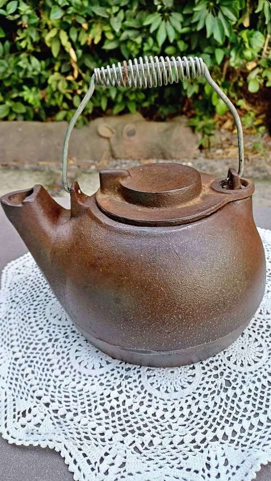 Vintage Cast Iron Tea Kettle / Coffee Pot with Swivel Lid