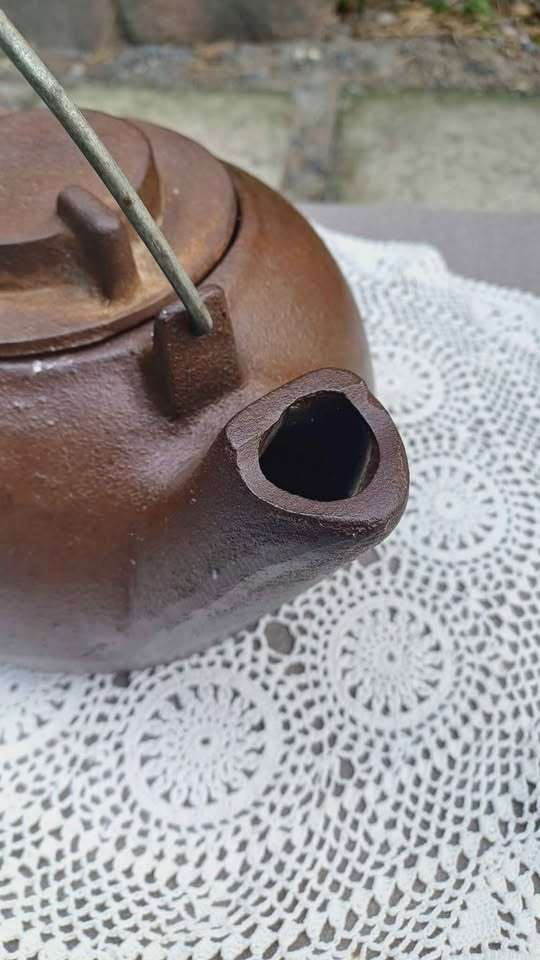 Vintage Cast Iron Tea Kettle / Coffee Pot with Swivel Lid