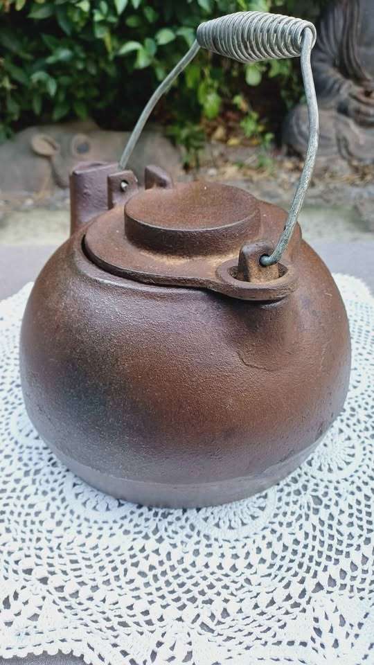 Vintage Cast Iron Tea Kettle / Coffee Pot with Swivel Lid