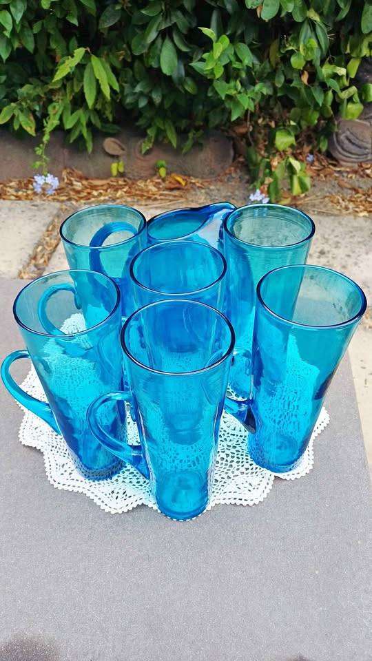 Gorgeous Mid Century Hand Blown 7-piece Murano Cocktail / Lemonade Serving Set