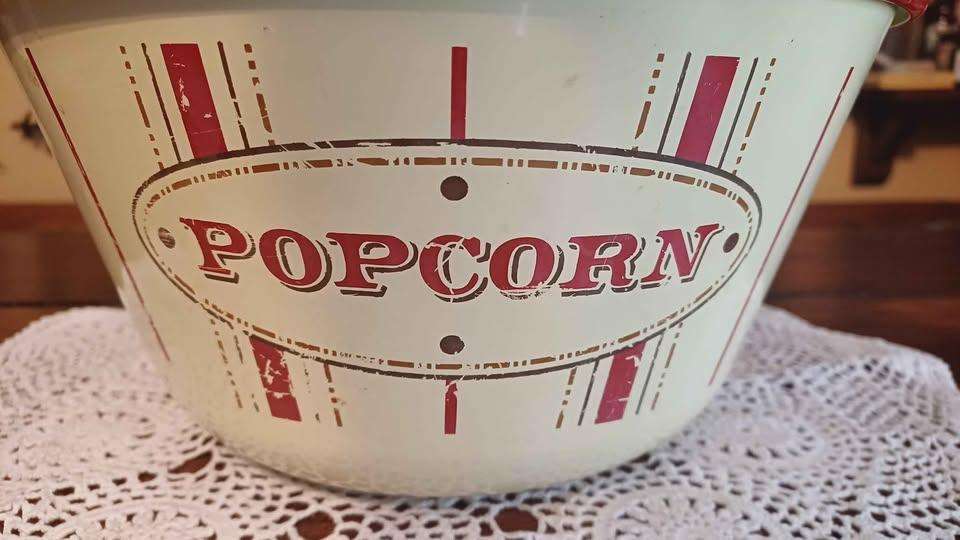 Vintage enamel distressed popcorn bowl