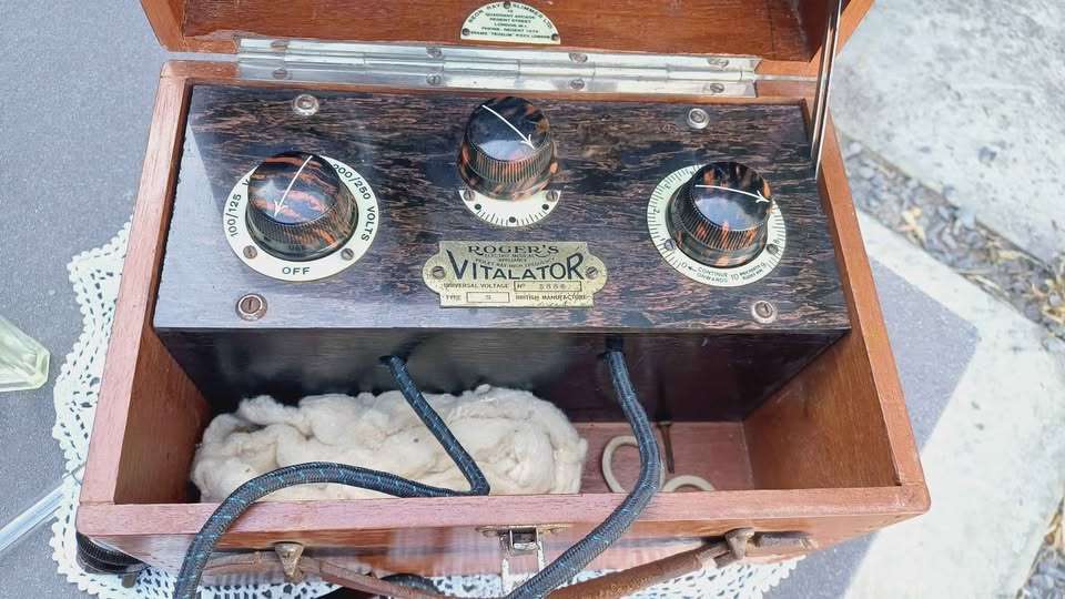 1930s Cased Vintage ROGERS VITALATOR with attachments