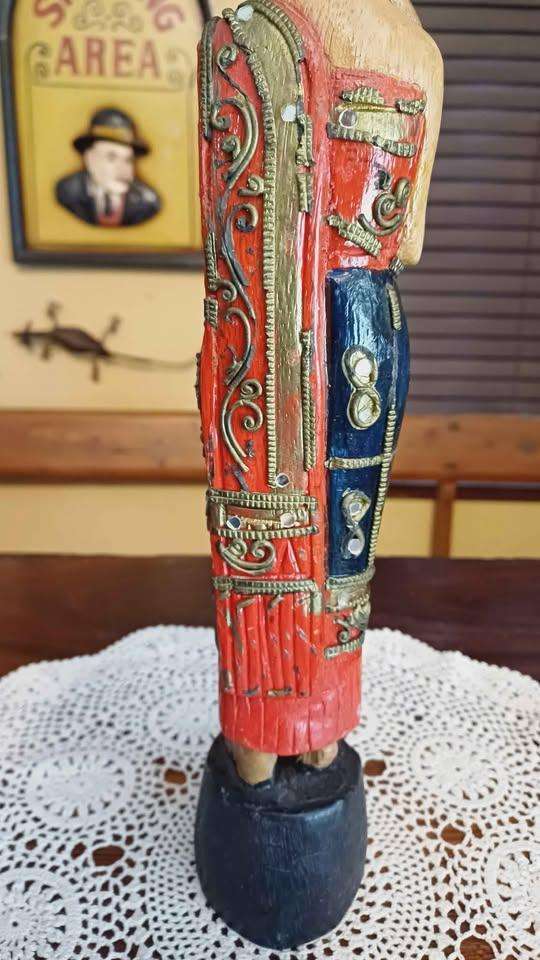 Vintage Carved Wooden Thai Sawasdee Lady