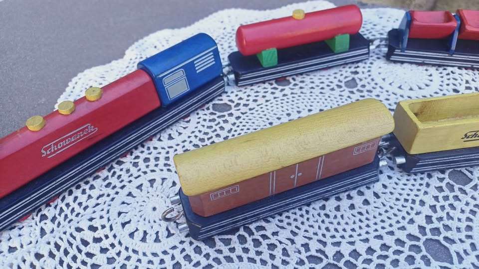 Circa 1948. Schowanek wooden train set Nr. 10401 in original box. Made in Austria