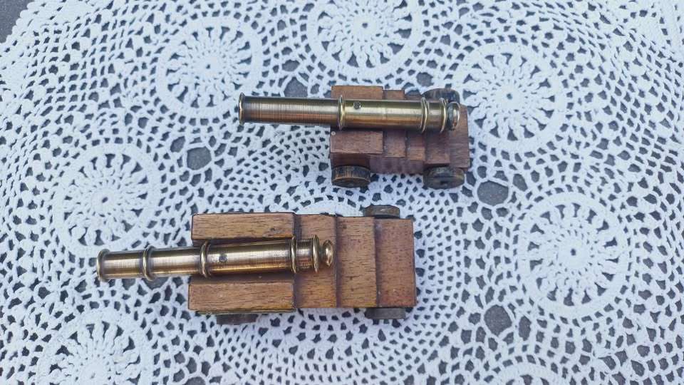 Pair of miniature brass cannons