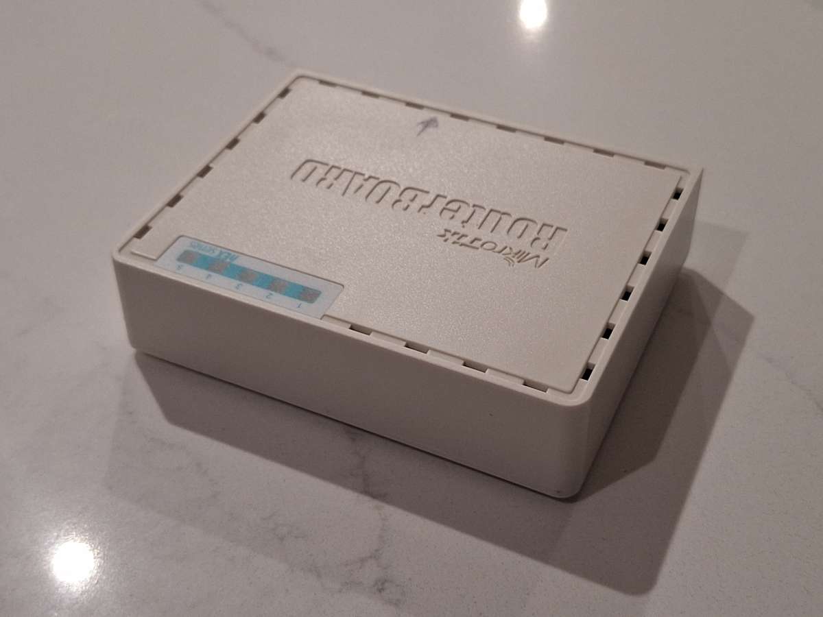 MikroTik RB750GR3 hEX 5-port Ethernet Router