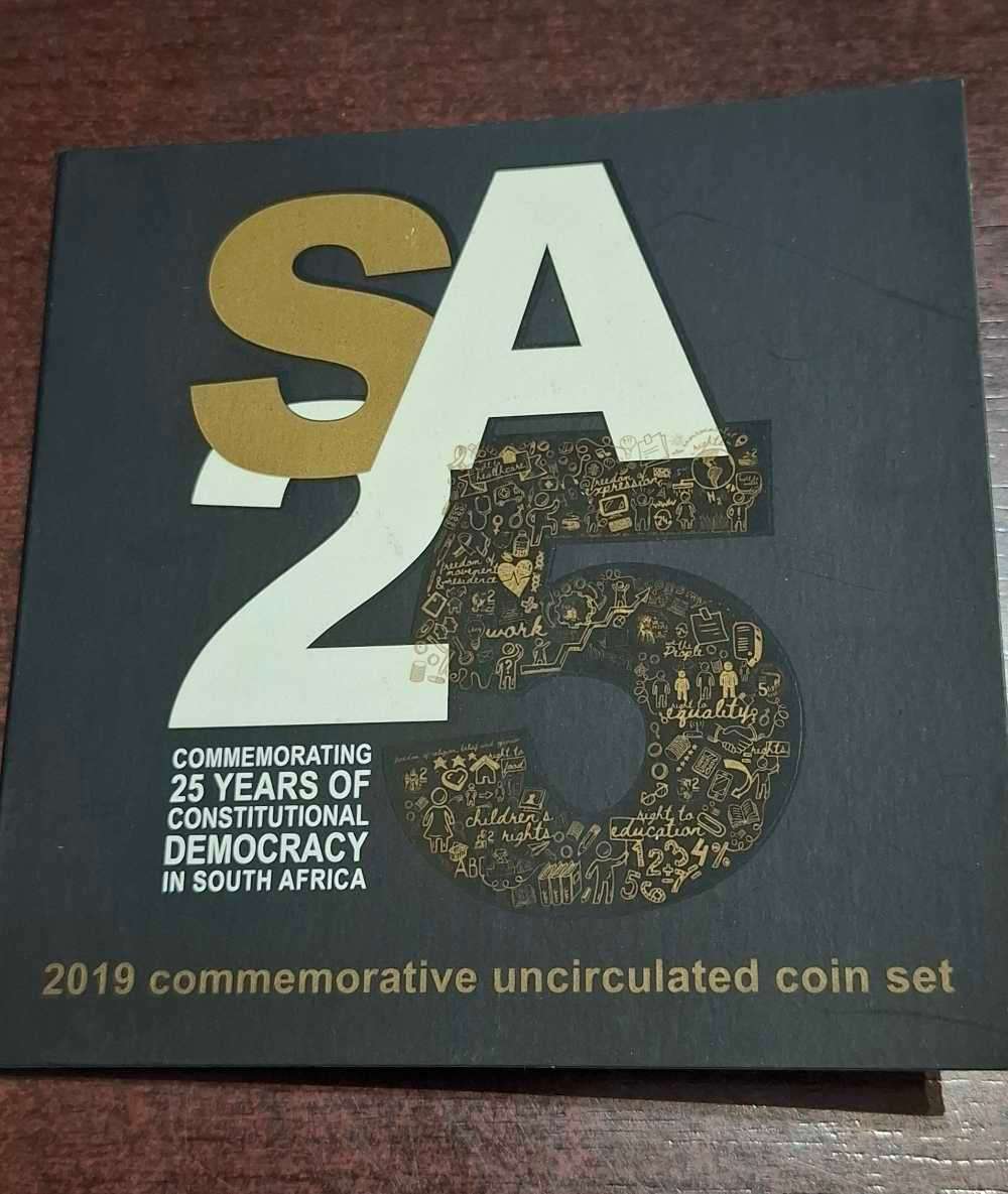 2019 commemorative uncirculated coin set