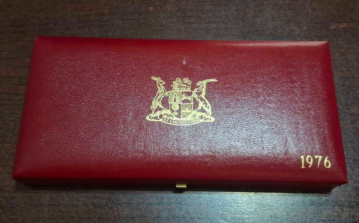 1976 RSA Proof Set in Original Red SA Mint Box No Gold