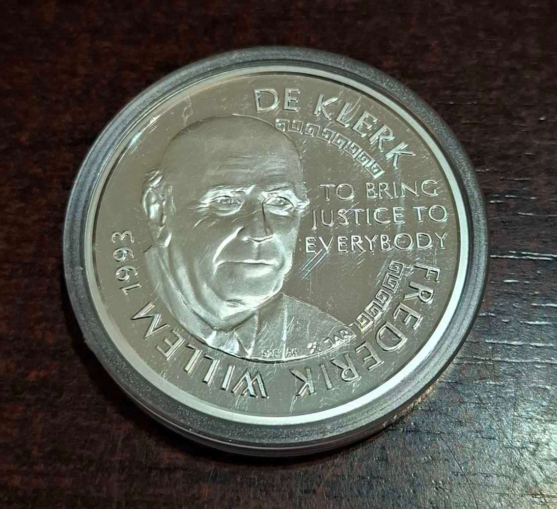1994 Mandela & De Klerk Nobel Laureates 1 oz Silver Mandela & de Klerk