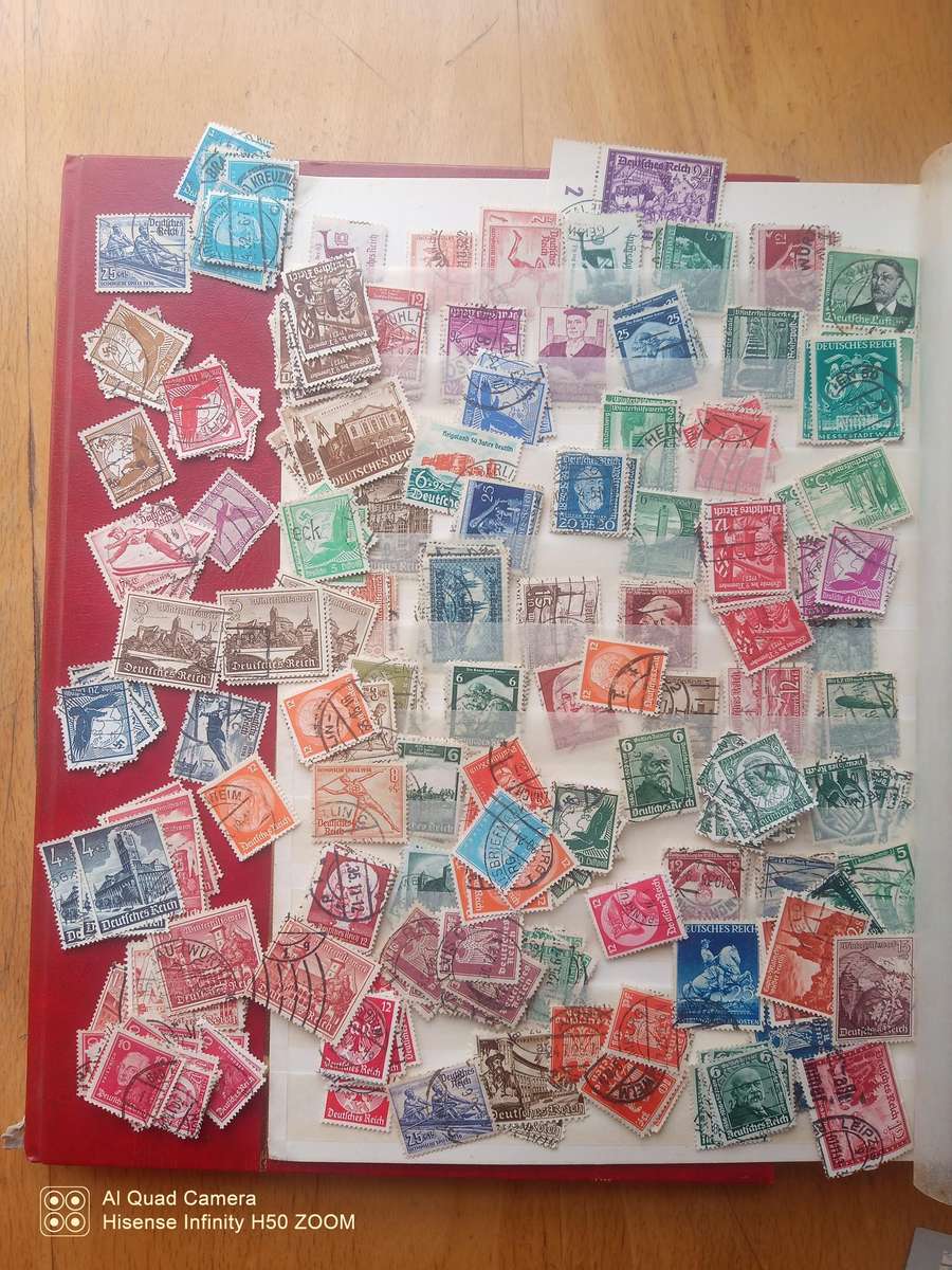 Deutsches Reich - 8 page stock book and exstras not in stock book.