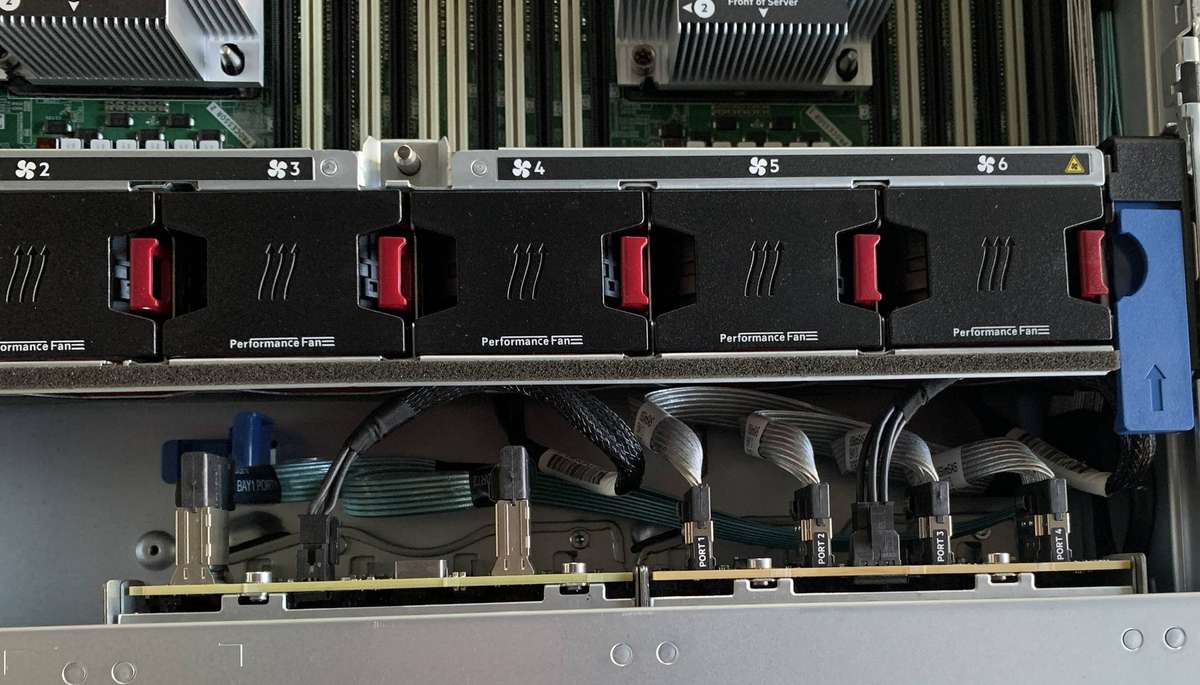 HPE DL380 Gen10 2x 20 Core Xeon Gold READ CAREFULLY