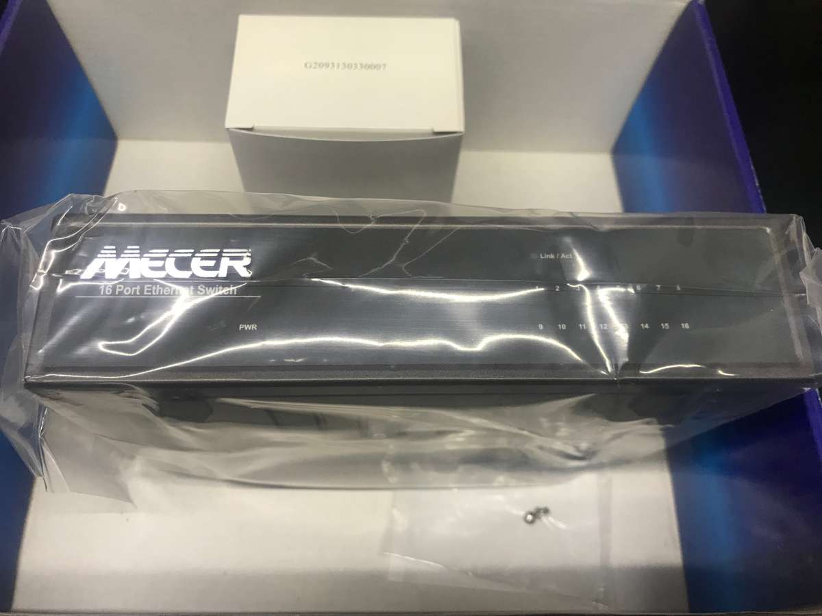 Mecer 16 Port Switch