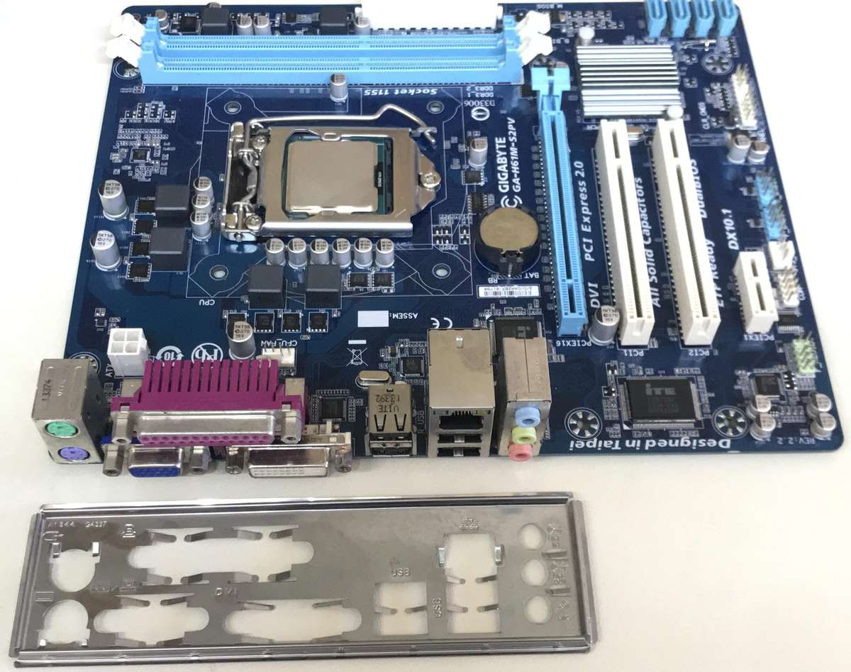 Gigabyte GA-H61M-S2PV Motherboard, CPU And Memory Combo