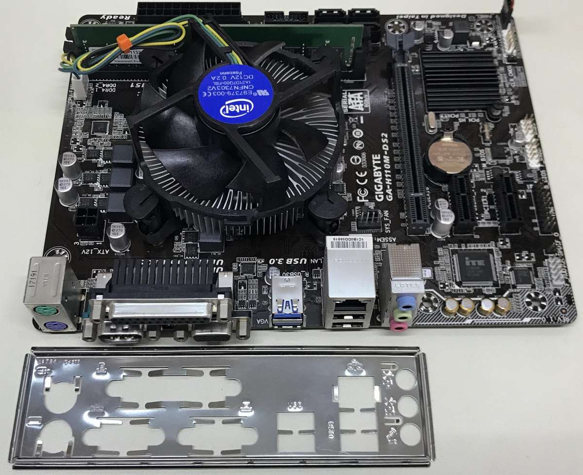 Gigabyte GA-H110M-DS2 Motherboard, CPU And Memory Combo