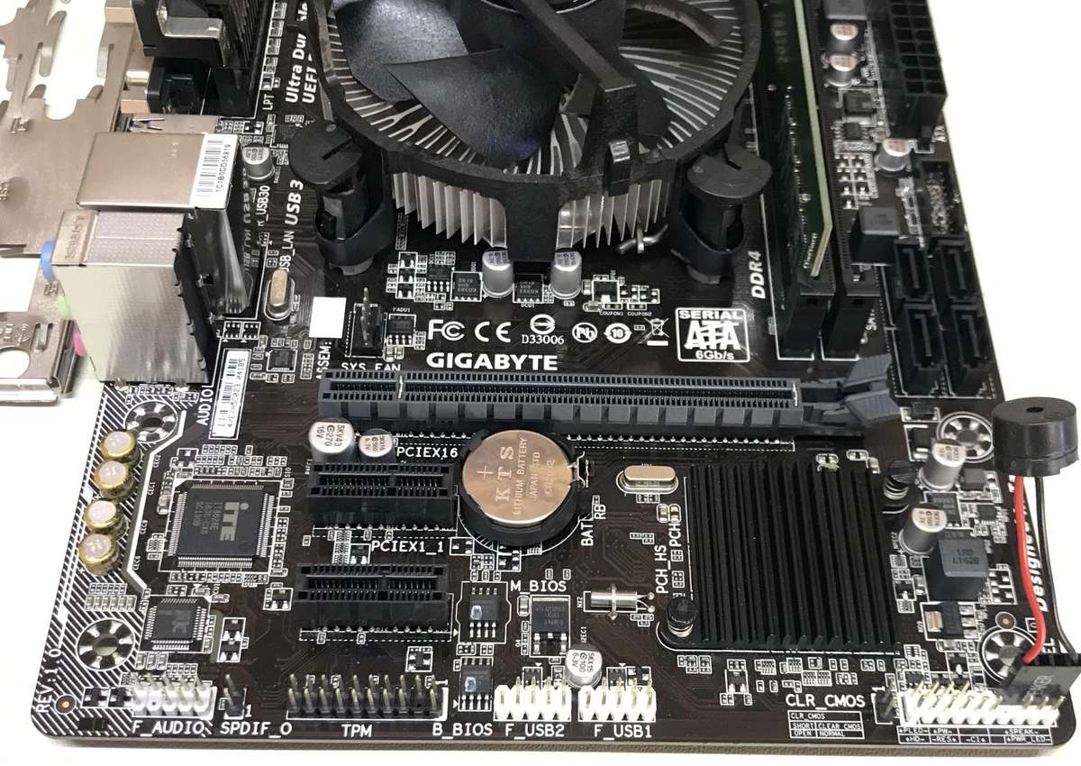 Gigabyte GA-H110M-DS2 Motherboard, CPU And Memory Combo