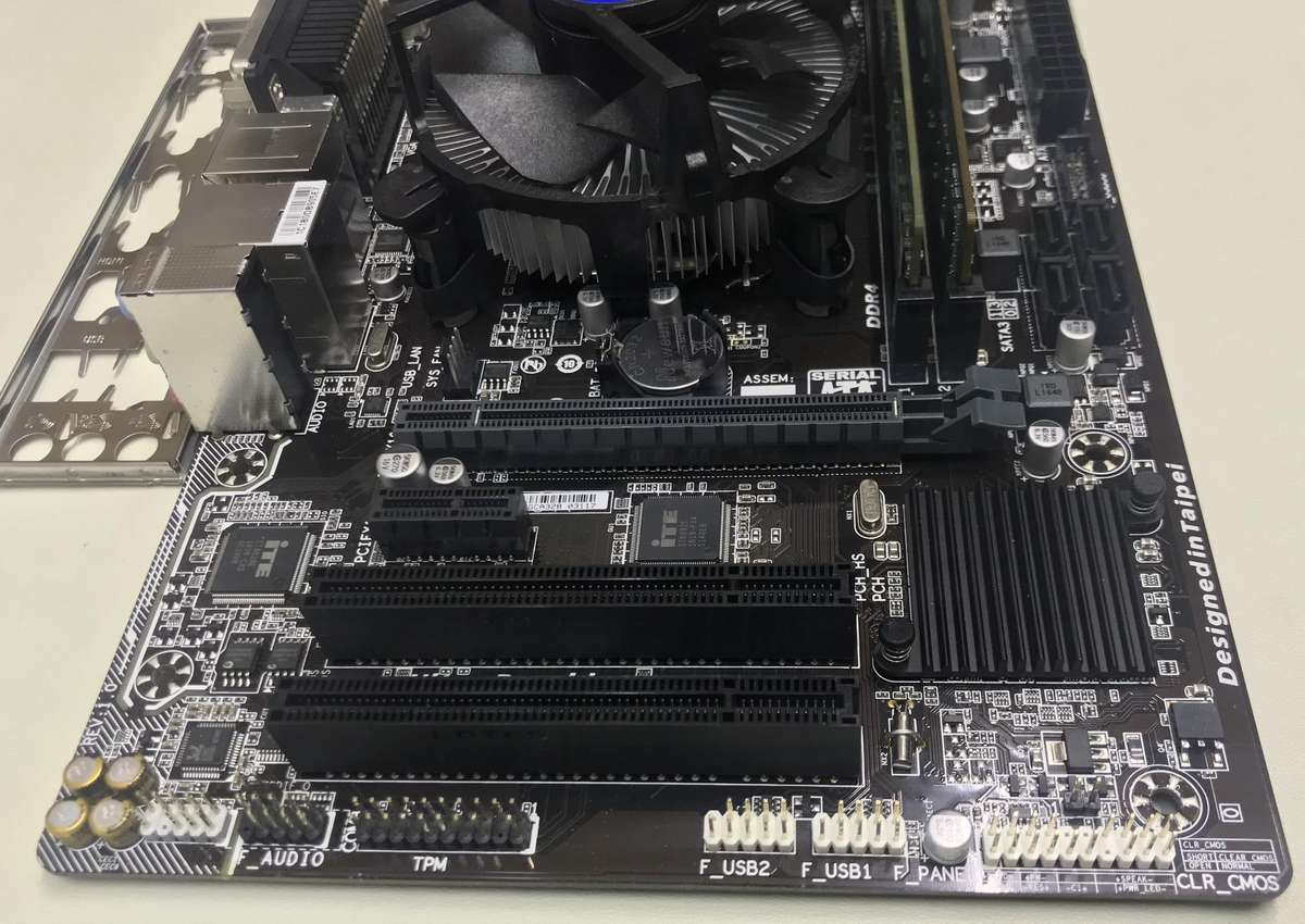 Gigabyte GA-H110M-S2PH Motherboard, i7 CPU And Memory Combo