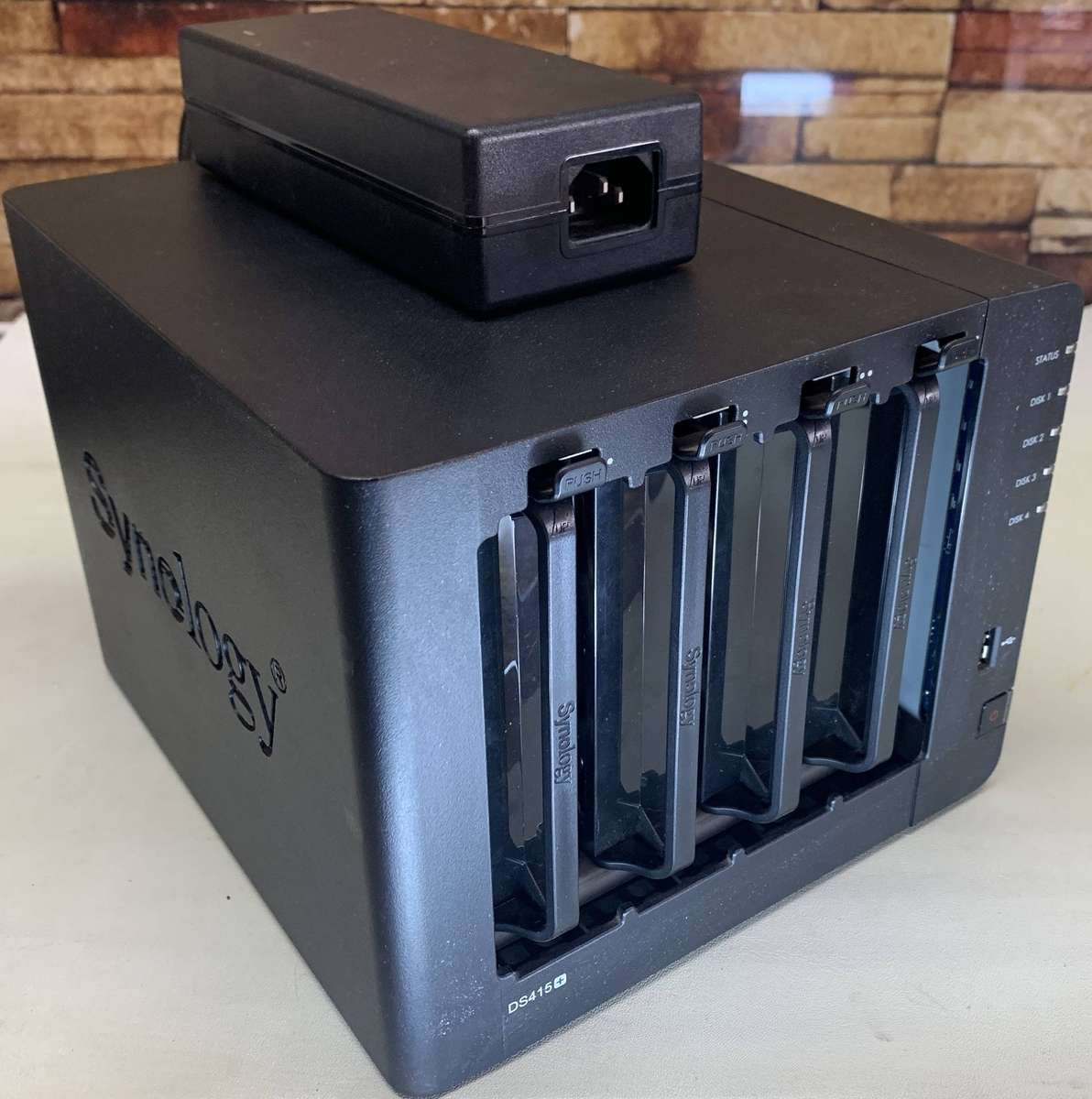 Synology 4 Bay NAS With 4x 1TB HDD