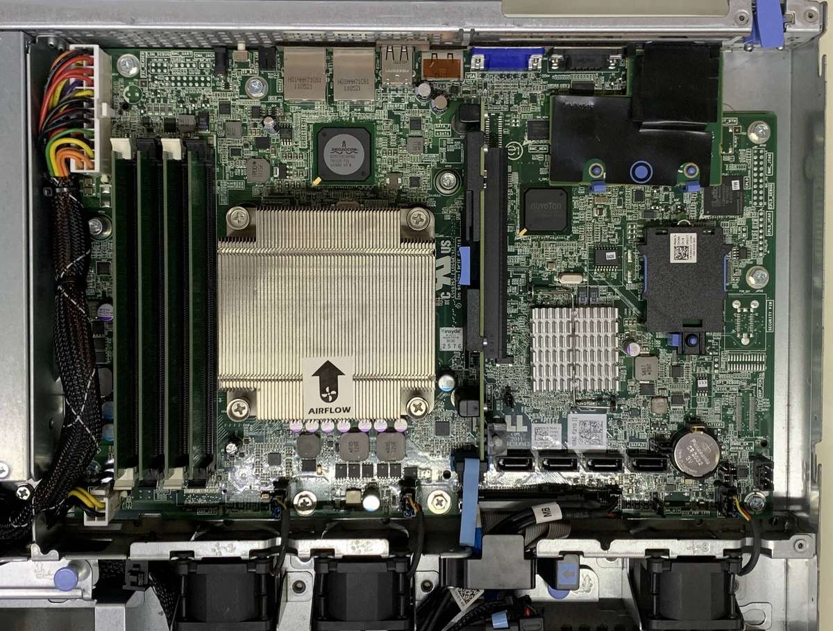 Werner Dell R210ii Xeon E3-1270 8GB Mini Server