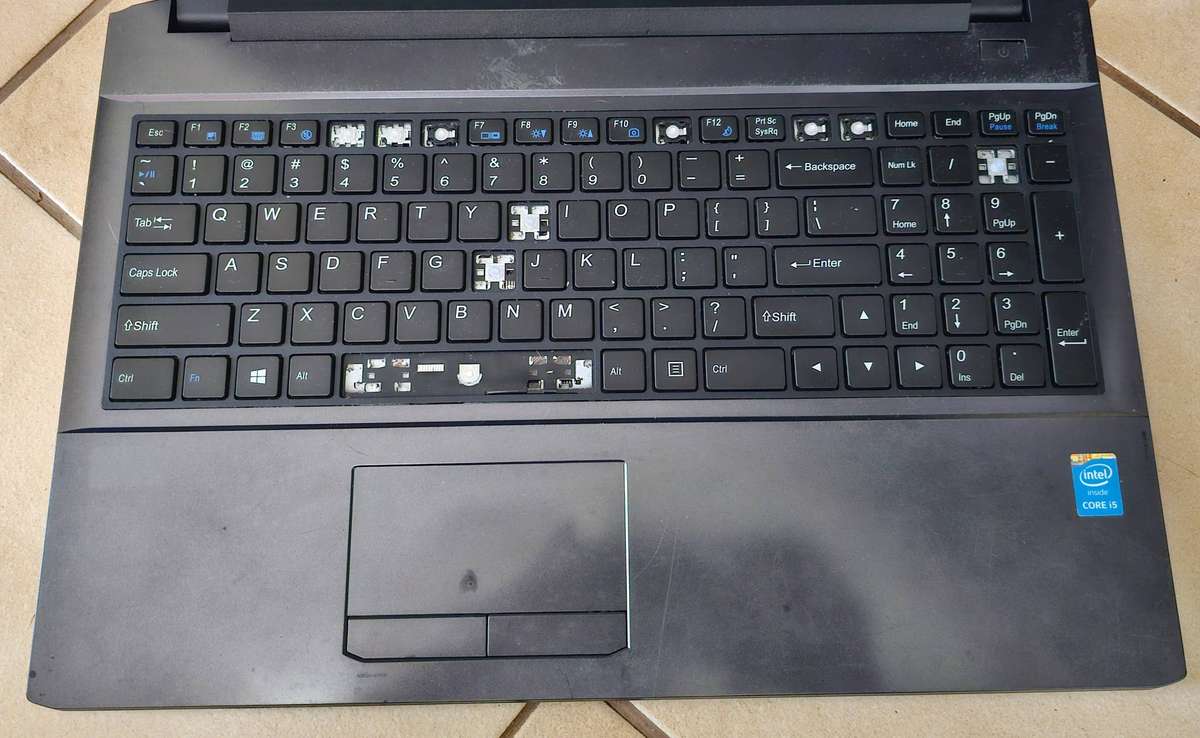 Working Proline W955AU Laptop with Charger