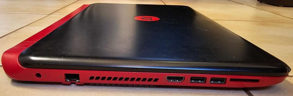 HP 15-P009NA Beats Laptop