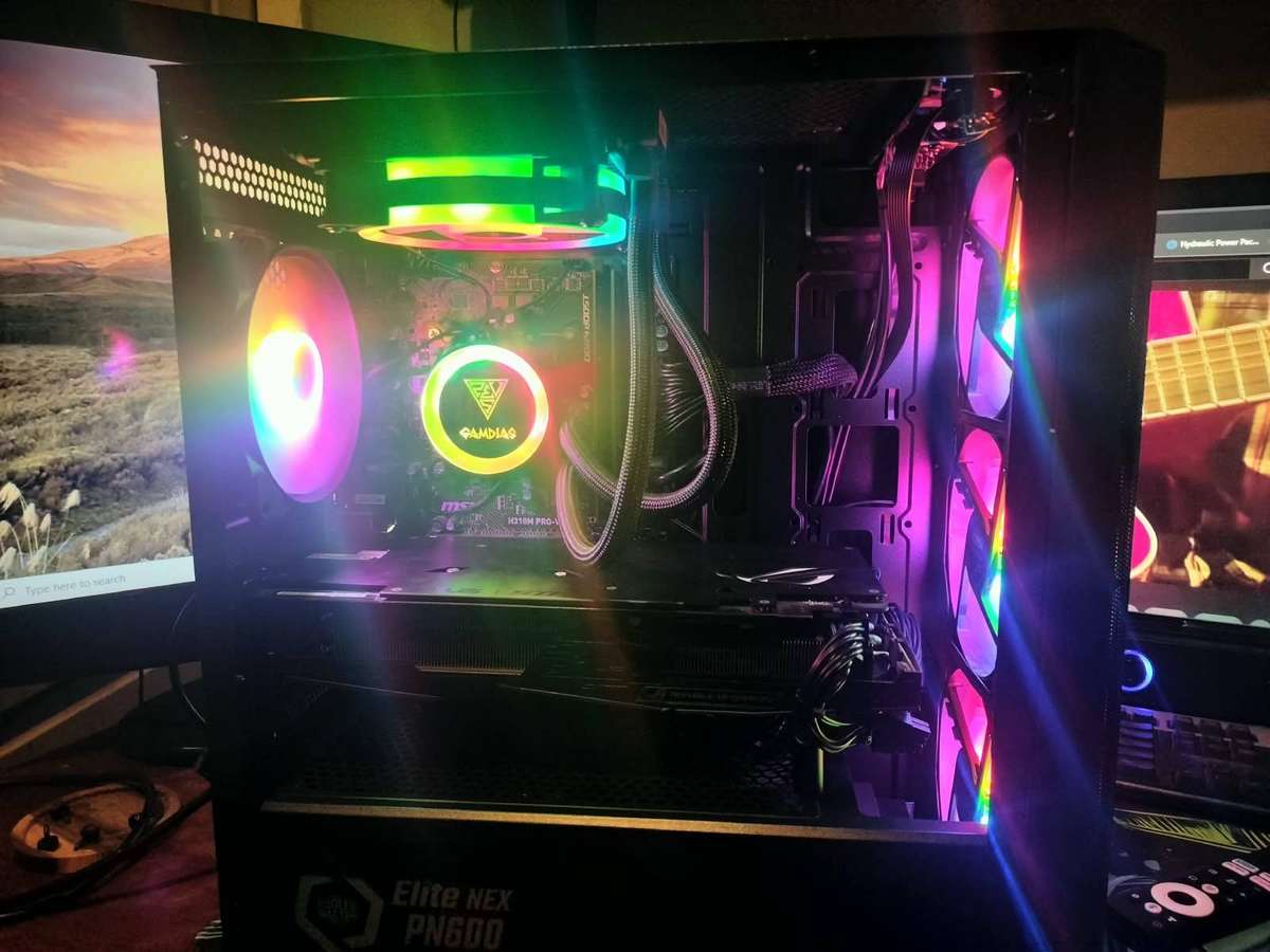 MSI -I7- 9700  E SPORTS GAMING PC