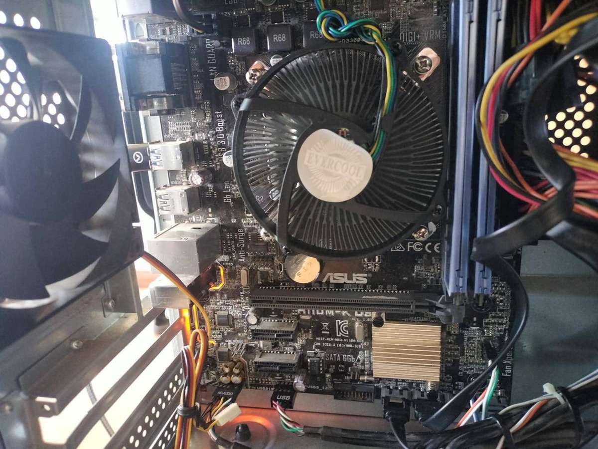 Refurbished Intel Core i3-7100 (7th Gen) pc