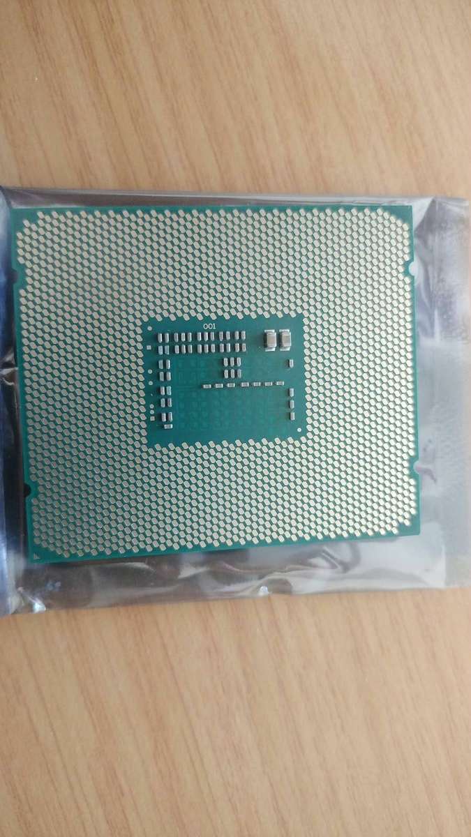 Intel Xeon E5 2640 V3 2640V3 2.6GHz 8-Core LGA 2011-3 Processor