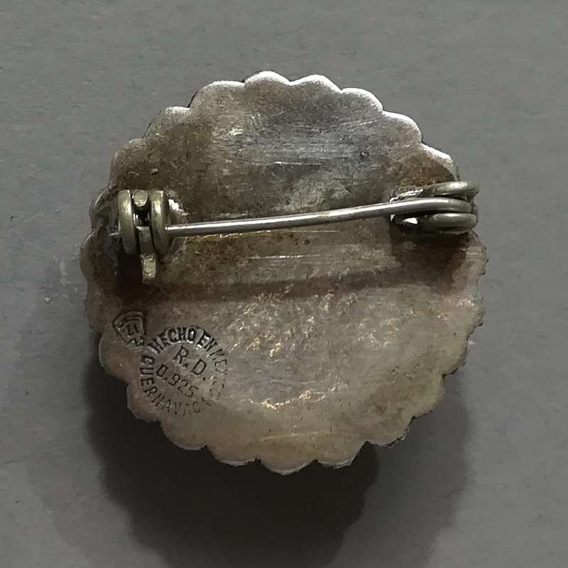 STERLING SILVER HECHOEN MEXICO BROOCH  28MM 9.8 GRAMS