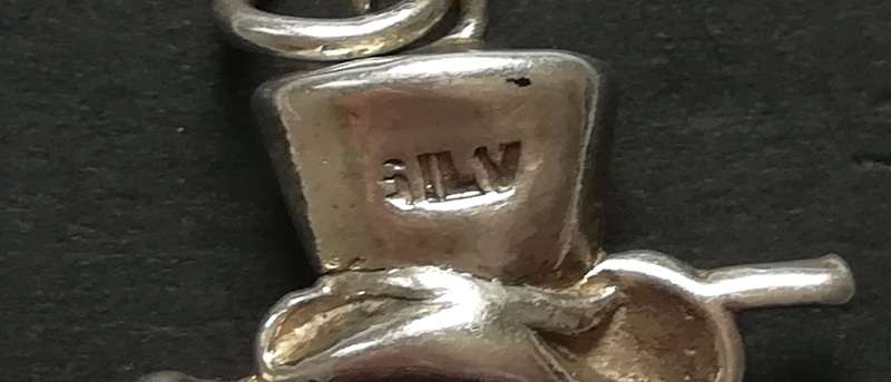 STERLING SILVER CHARM  14X18MM 3.2 GRAMS