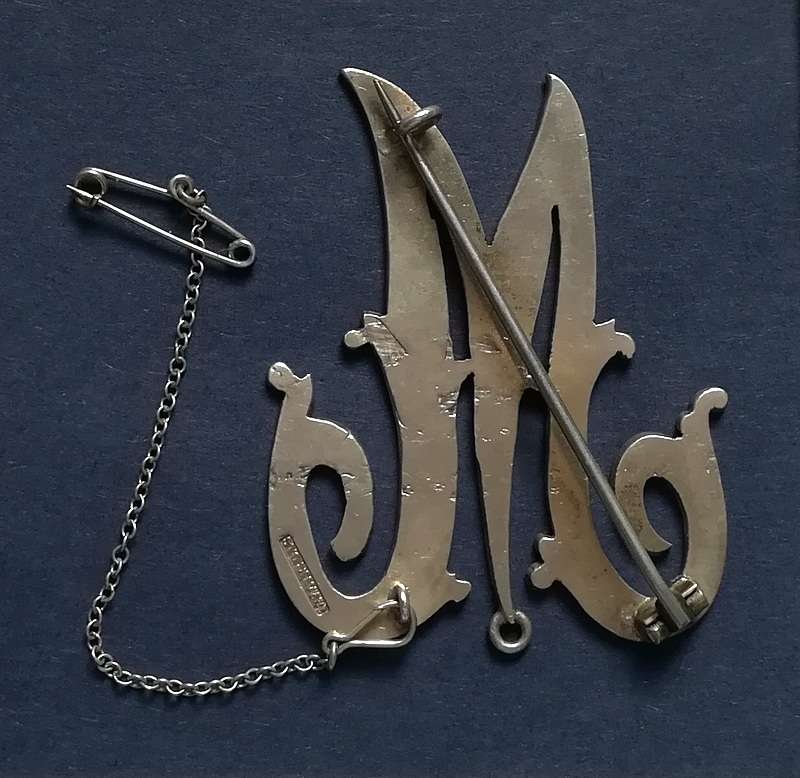 STERLING SILVER *M*  BROOCH 35X45MM 11.5 GRAMS