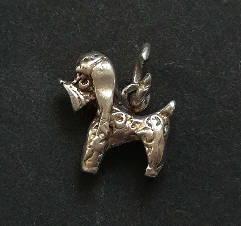 STERLING SILVER CHARM DOG 10X12MM