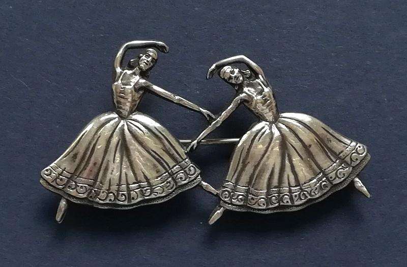 CANDIDA STERLING SILVER *BALLERINAS* BROOH 25X45MM 7.1 GRAMS
