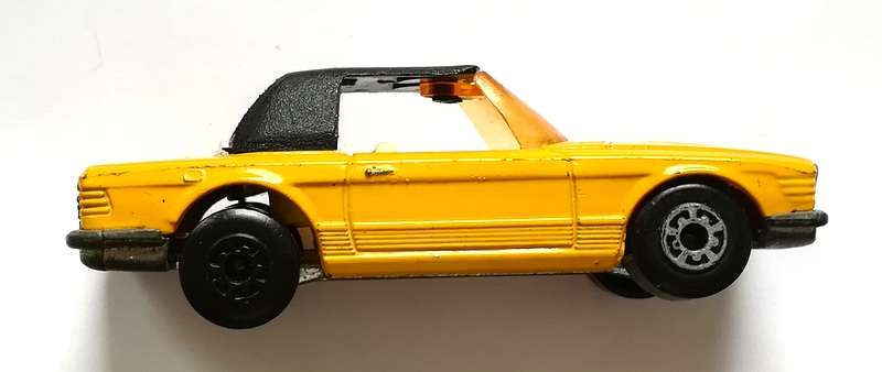 MATCHBOX SUPERFAST NO.6 MERCEDES 350SL 1973