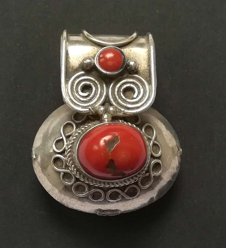 STERLING SILVER PENDANT WITH CORAL 30X25MM 13.6GRAMS