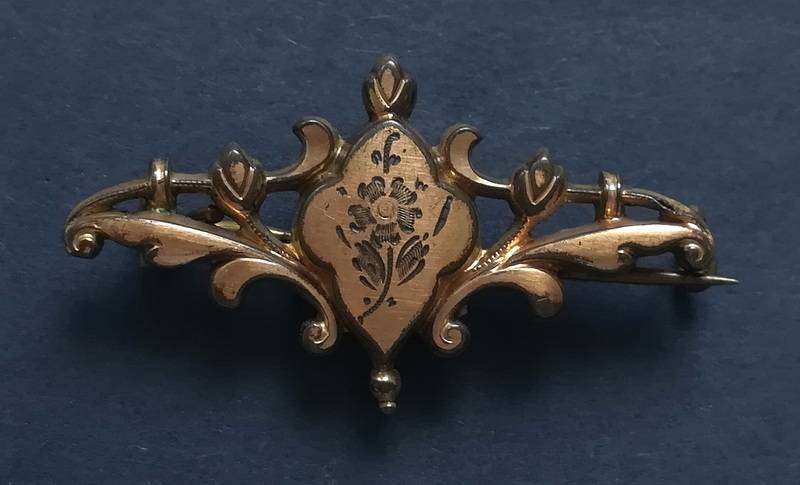 VICTORIAN GILT METAL ORNATE BAR BROOCH 40X25MM