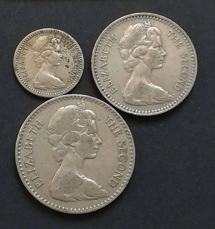 3 X RHODESIAN COINS 1964 2 1/2 SHILLING, 1964 20 CENT AND 1964 5 CENT
