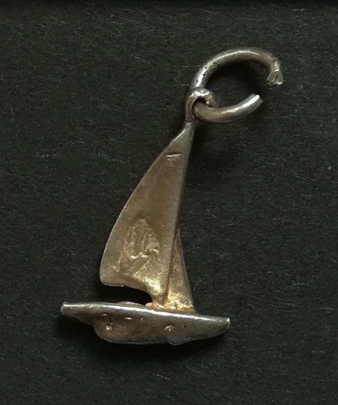 STERLING SILVER SAILING BOAT CHARM 10X15MM