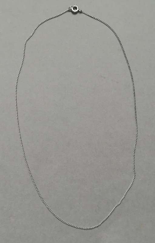 FINE STERLING SILVER CHAIN 400MM 0.8 GRAMS