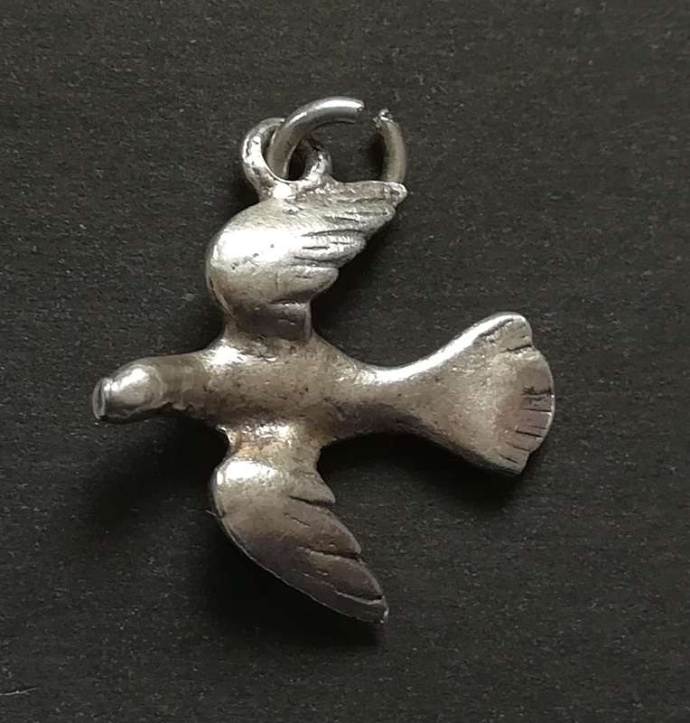 STERLING SILVER CHARM - DOVE 20X20MM 2.2 GRAMS