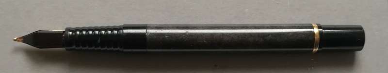 VINTAGE WATERMAN FOUNTAIN PEN WITH MARBLED BARREL *GOLD PLATED NIB - L*