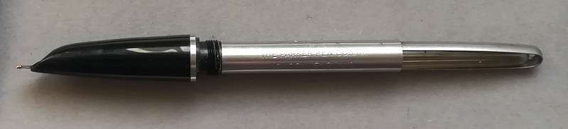 PARKER 17 FOUNTAIN PEN ENGLAND *GOOD USED CONDITION*  SEE PHOTOS