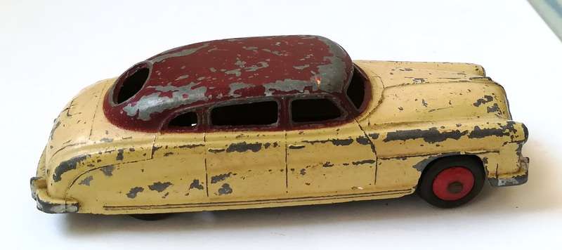 DINKY TOYS 2-TONE HUDSON COMMODOR SEDAN SALOON CAR 1952