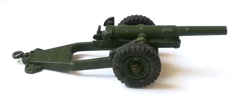 DINKY TOYS NO.693 7.2 HOWITZER