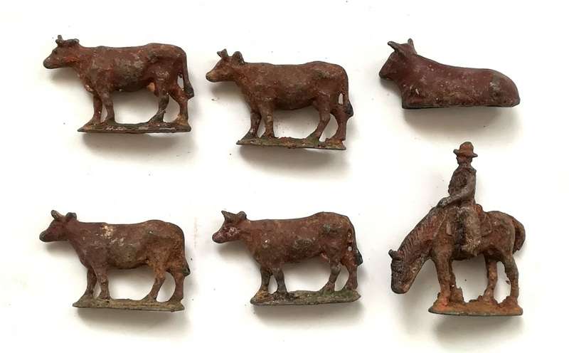 VINTAGE CAST METAL FARM ANIMALS +- 25MM X 6