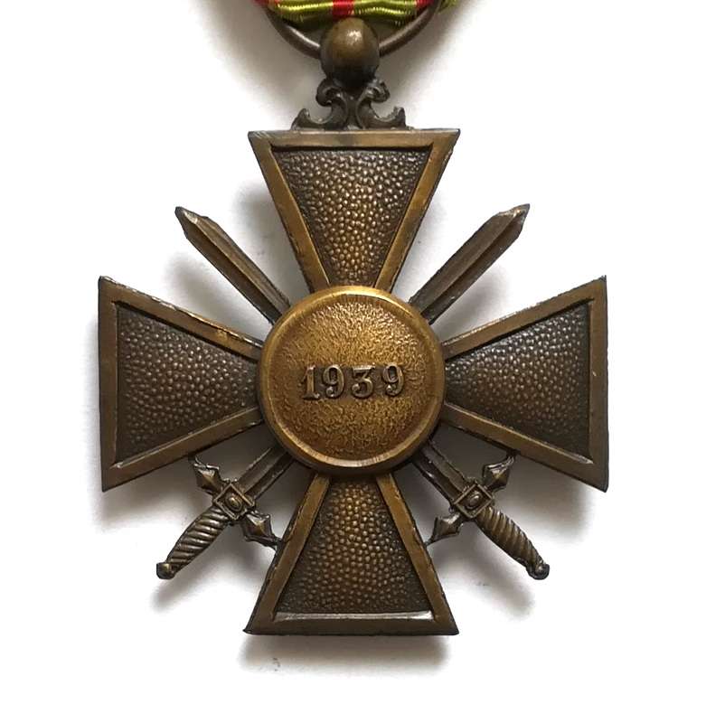 WW2 French Croix de Guerre - War Cross- Full Size (1939)