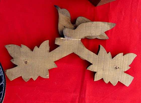 CUCKOO CLOCK. GORGEOUS HANDMADE VINTAGE FOREST CLOCK,MADE IN GERMANY