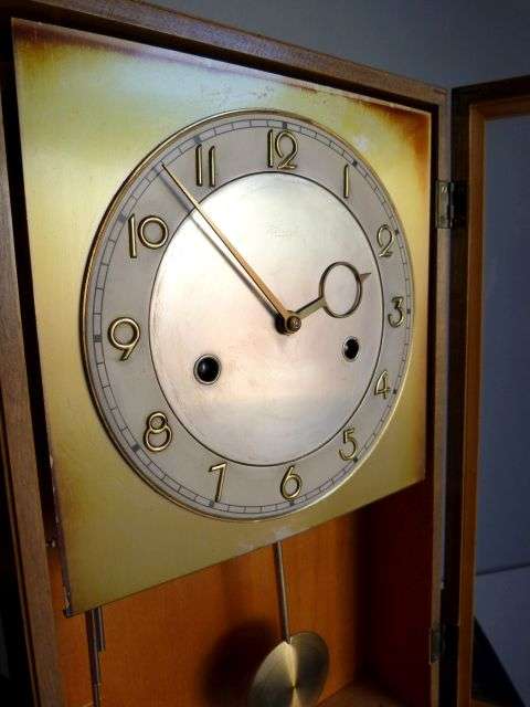 1930. GERMAN KIENZLE WALL CLOCK, EXCELLENT WORKING. STRIKING