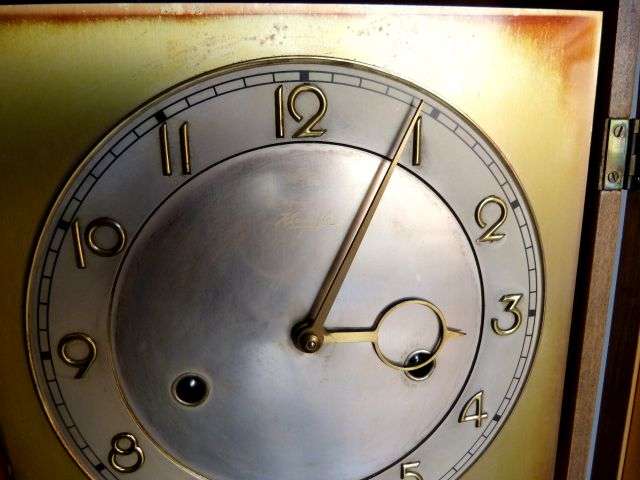1930. GERMAN KIENZLE WALL CLOCK, EXCELLENT WORKING. STRIKING