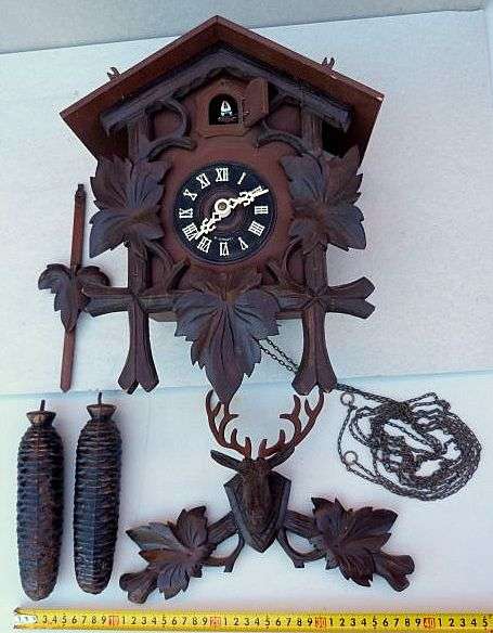 GERMAN CUCKOO CLOCK WITH DEER. EXCELLENT CONDITION